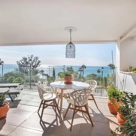 Seaview Alba Apartment