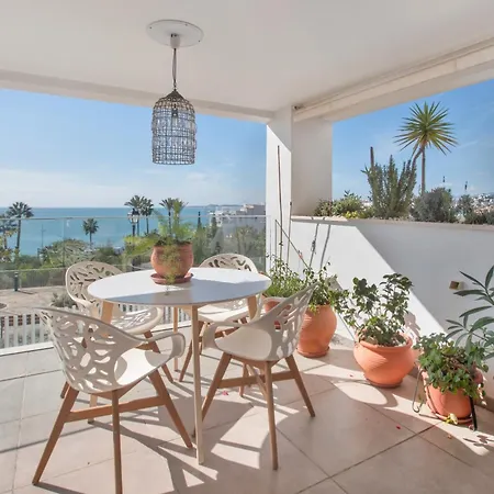 Seaview Alba Apartment